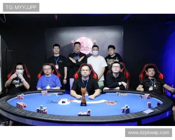 德州扑克锦标赛奖金分配与冠军荣誉背后的故事